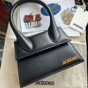 BLACK JACQUEMUS - MEDIUM SIZE
